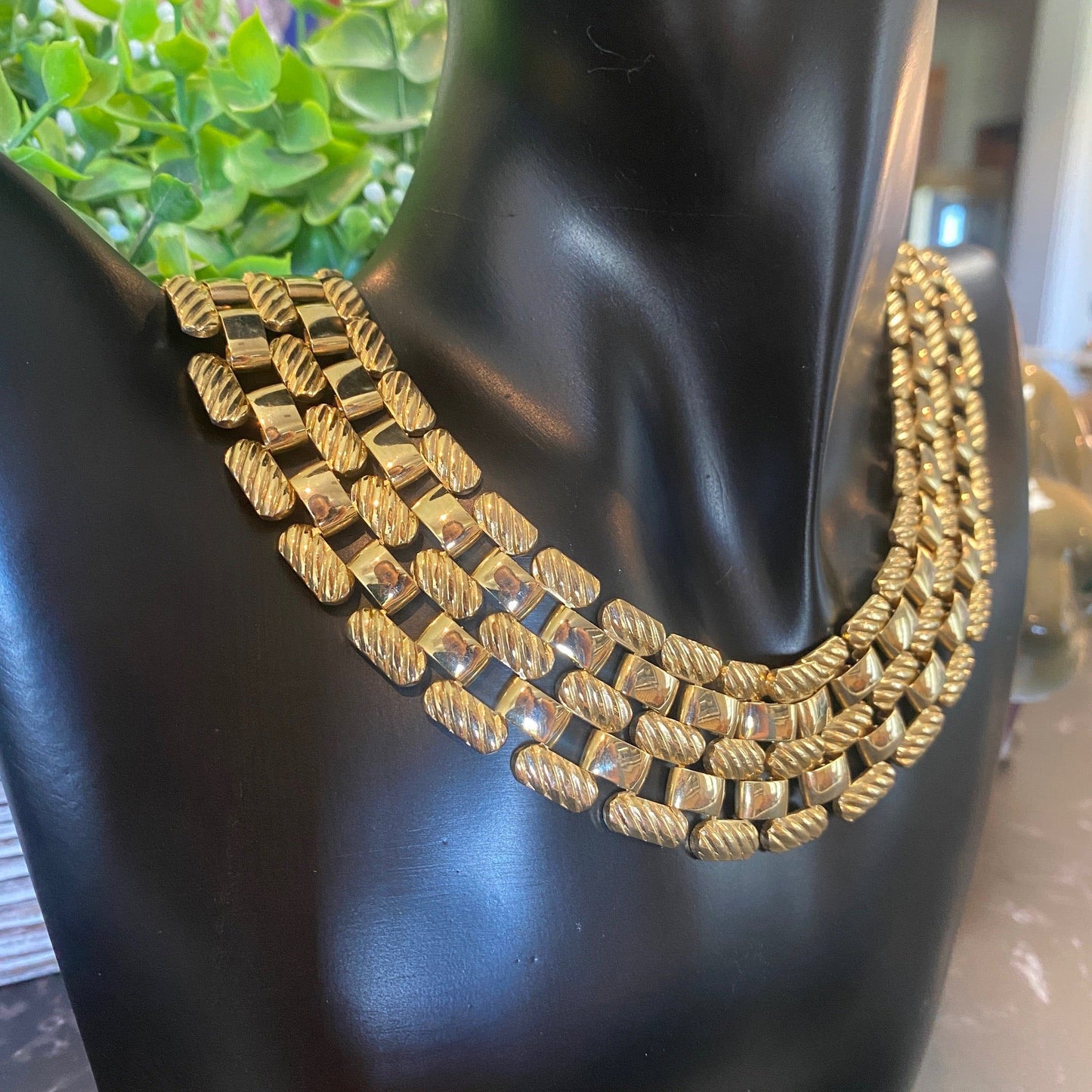 Flat Chain Gold Collar Necklace