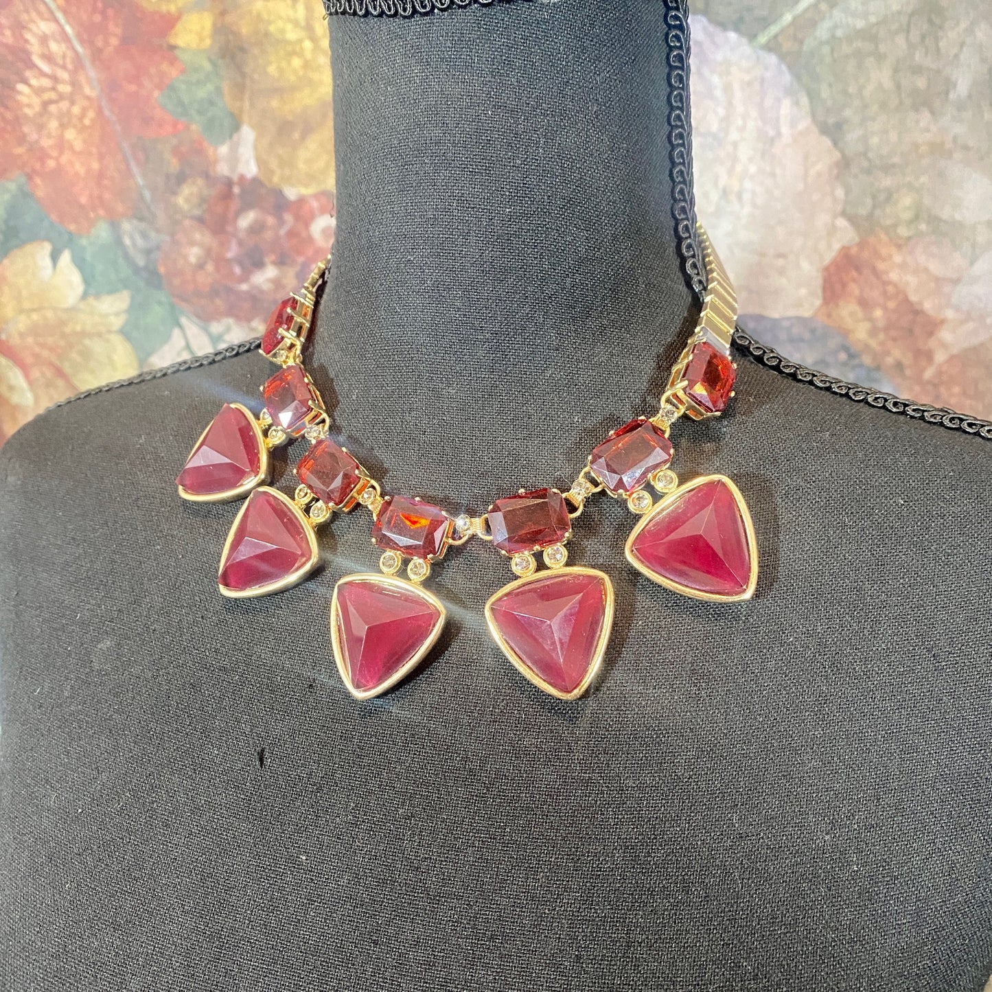Queen of Hearts Graziano Red Jeweled Statement Necklace