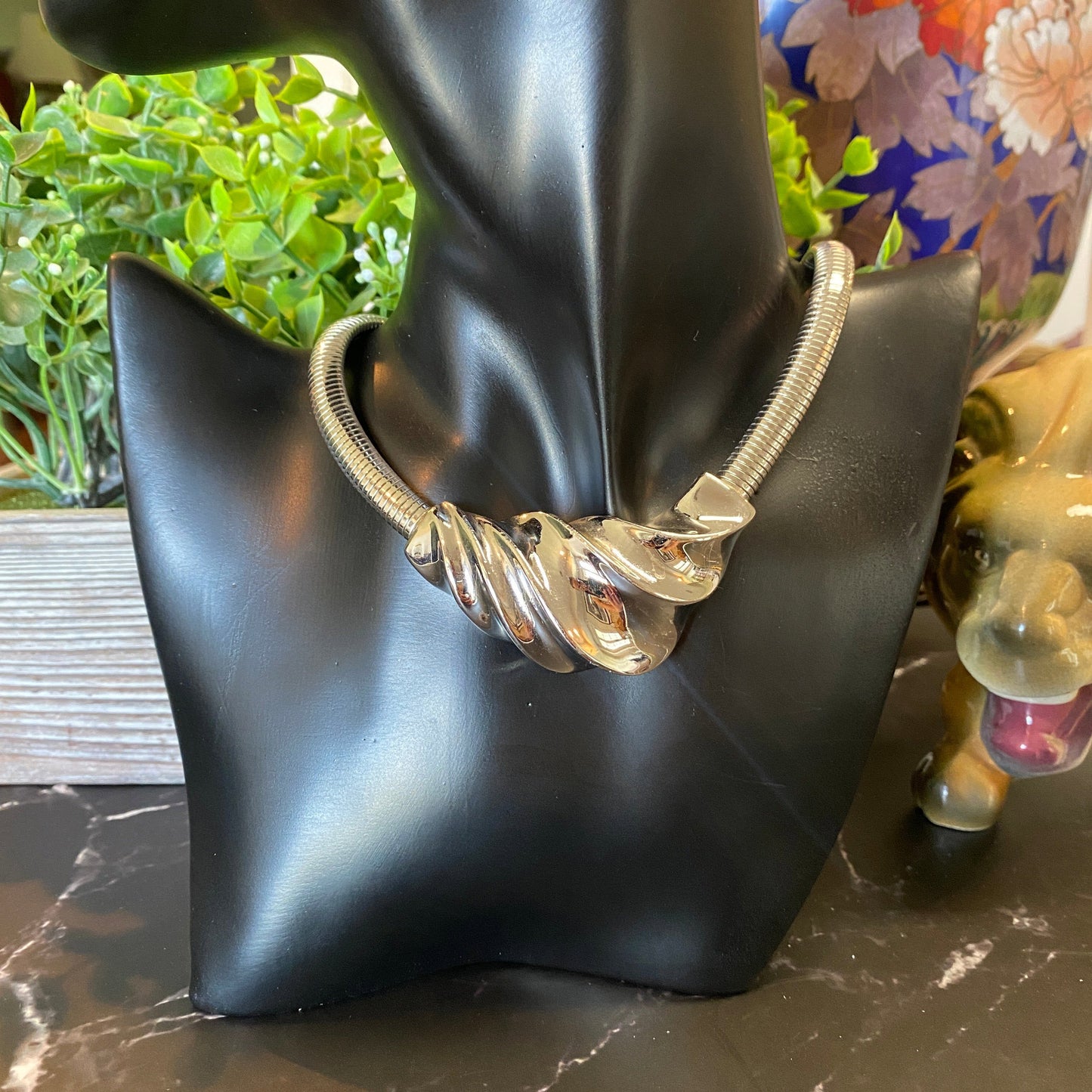 Silver Trifari Snake Necklace with Motif