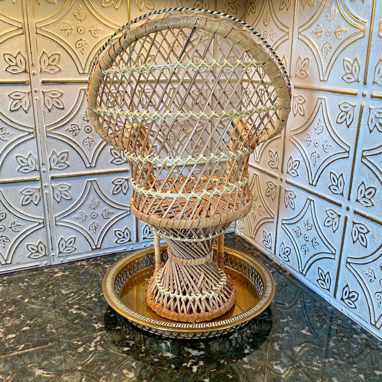 Mini Peacok Chair/Pot Holder
