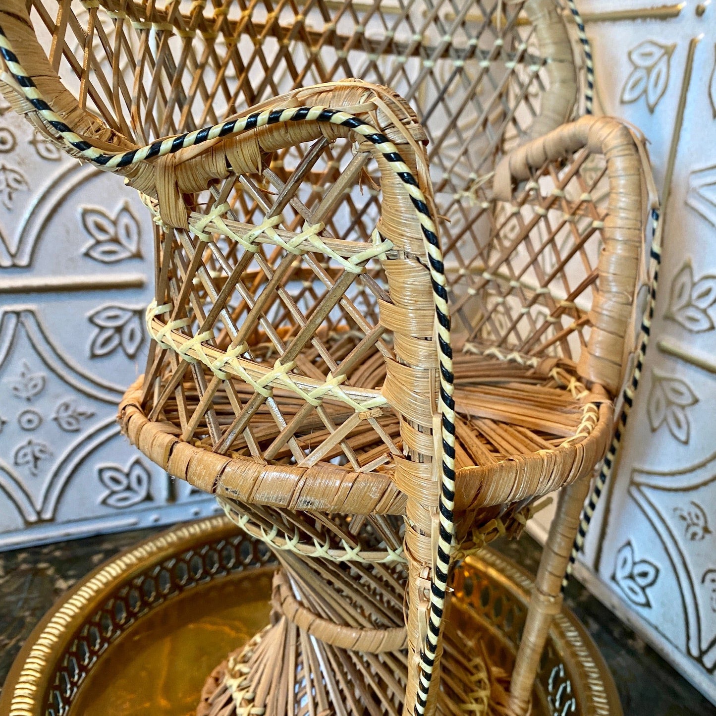 Mini Peacok Chair/Pot Holder