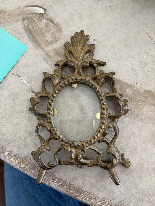 Antique Brass Easelback Picture Frame (2" x 2.5")