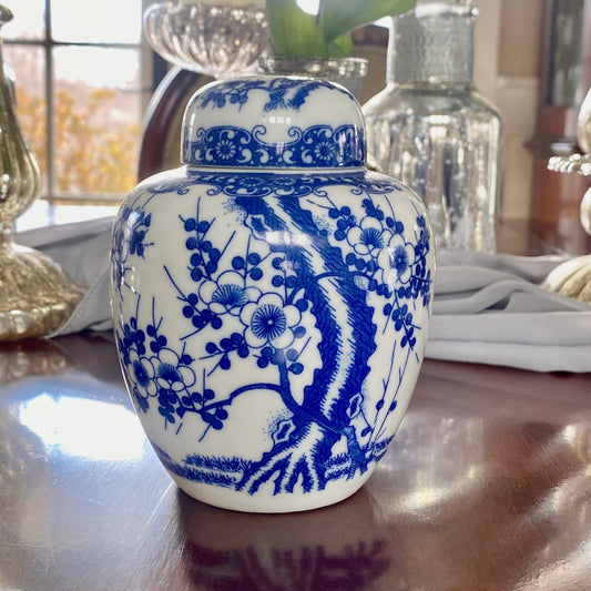 Chinese Jardinare Ginger Jar