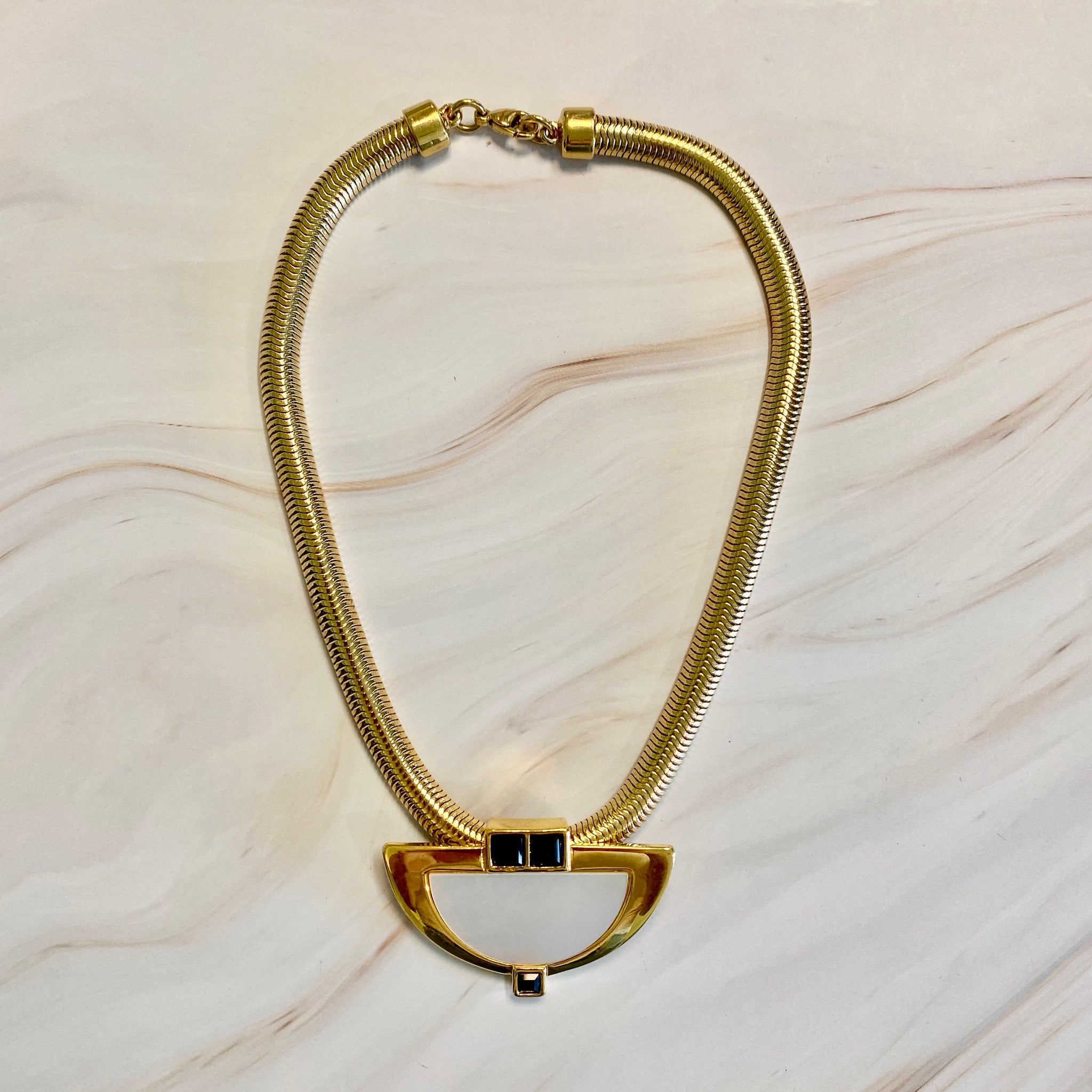 Omega style necklace 2025