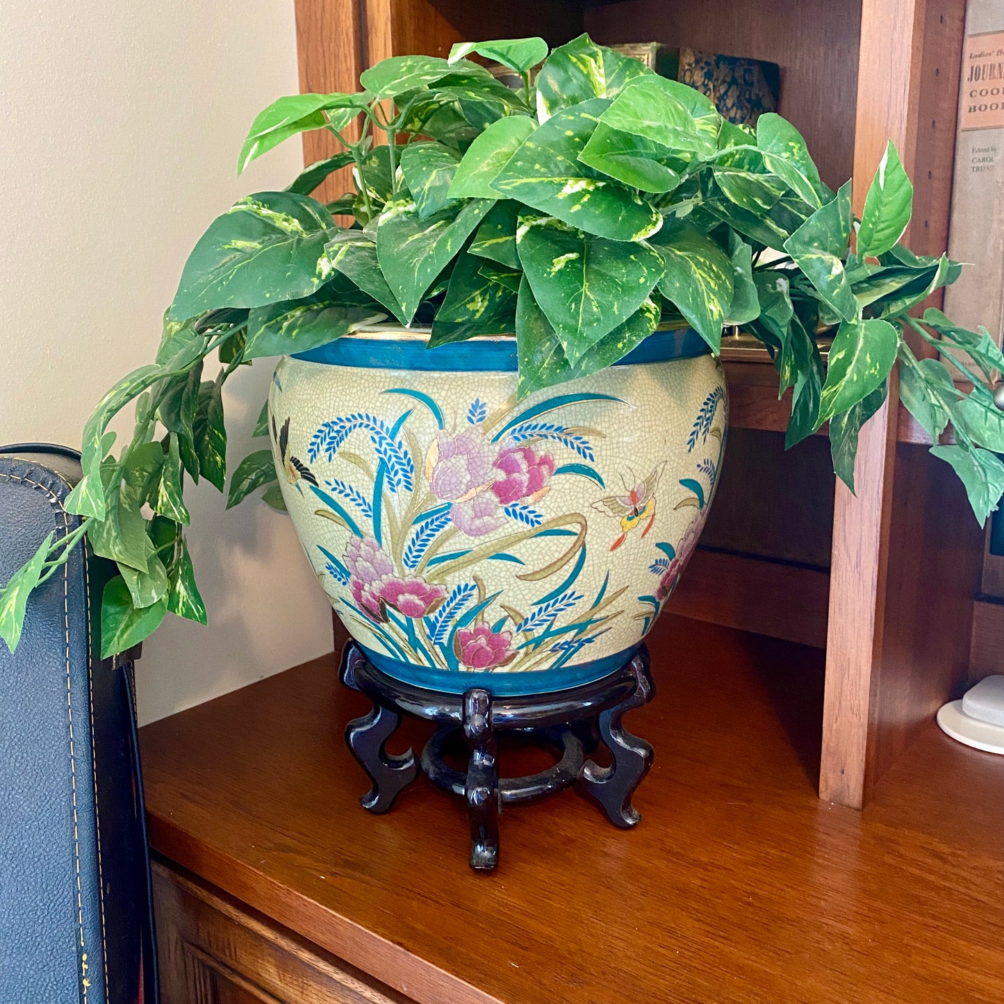 Chinese Porcelain Enamel Floral Motif Jardiniere Planter
